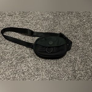 Lululemon Take It On Belt Bag